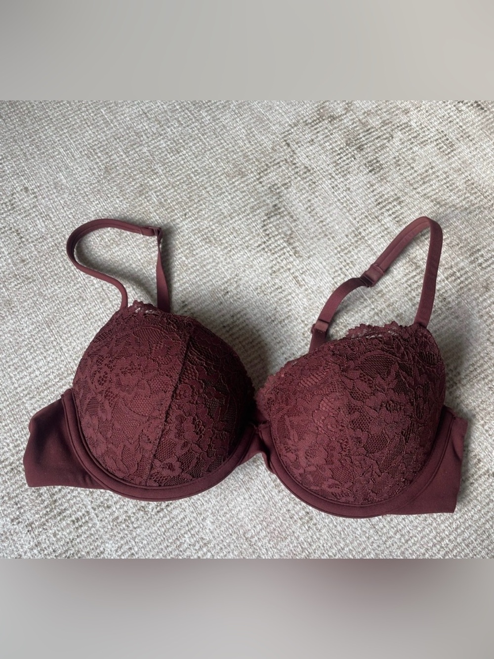 SKIMS Burgundy Lace Push-Up Bra